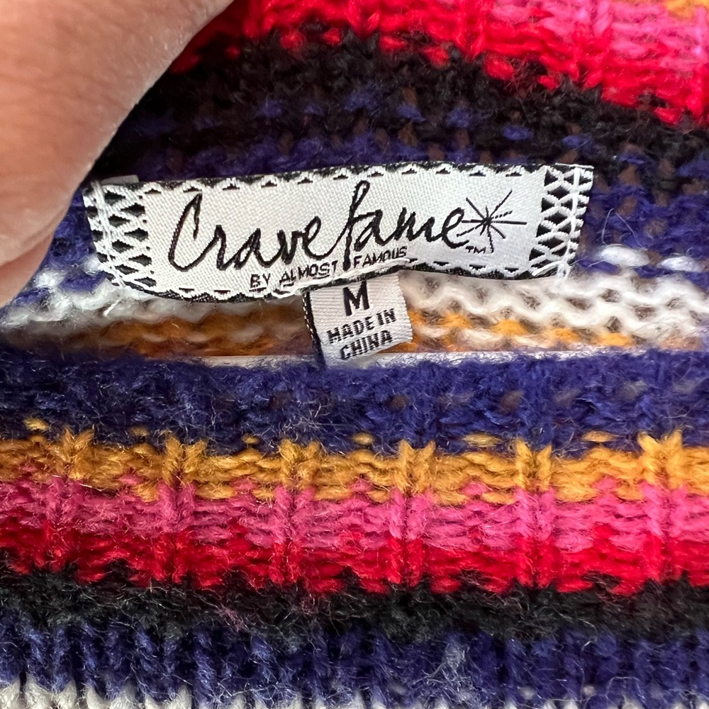Crave Fame size M striped loose knit long sleeve sweater 💯 polyester. Round neck - Picture 5 of 6